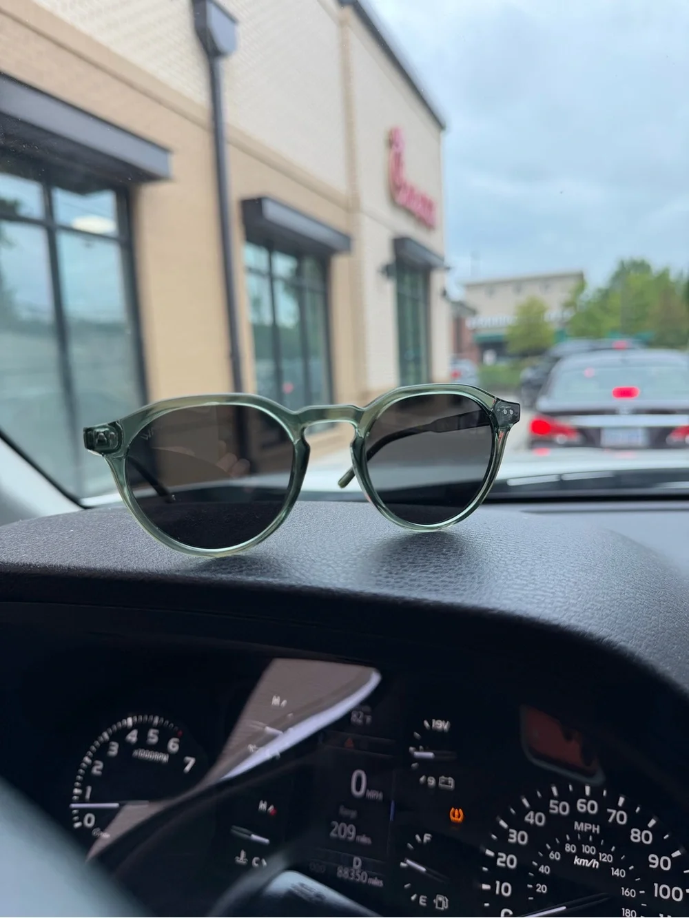 Men's Round WMP eyewear sunglasses